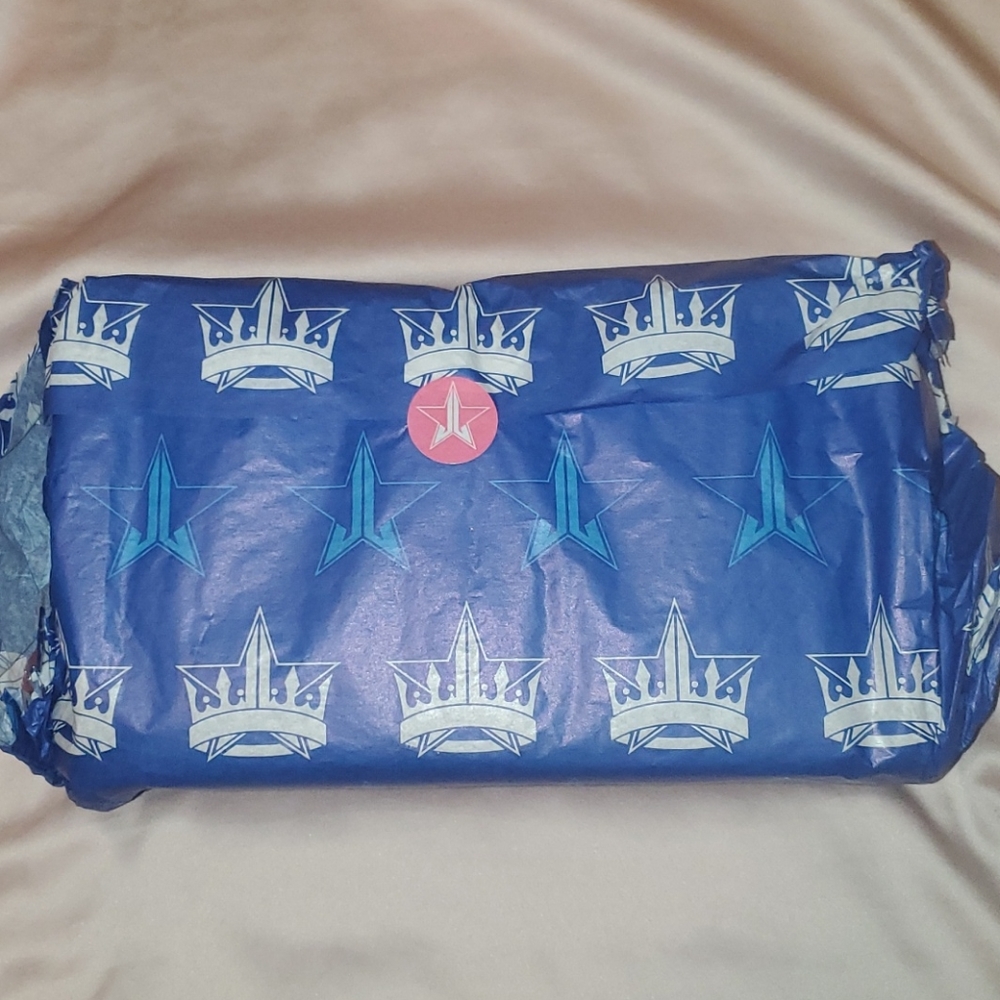 NWT Jeffree Star Blue Blood Eyeshadow Palette